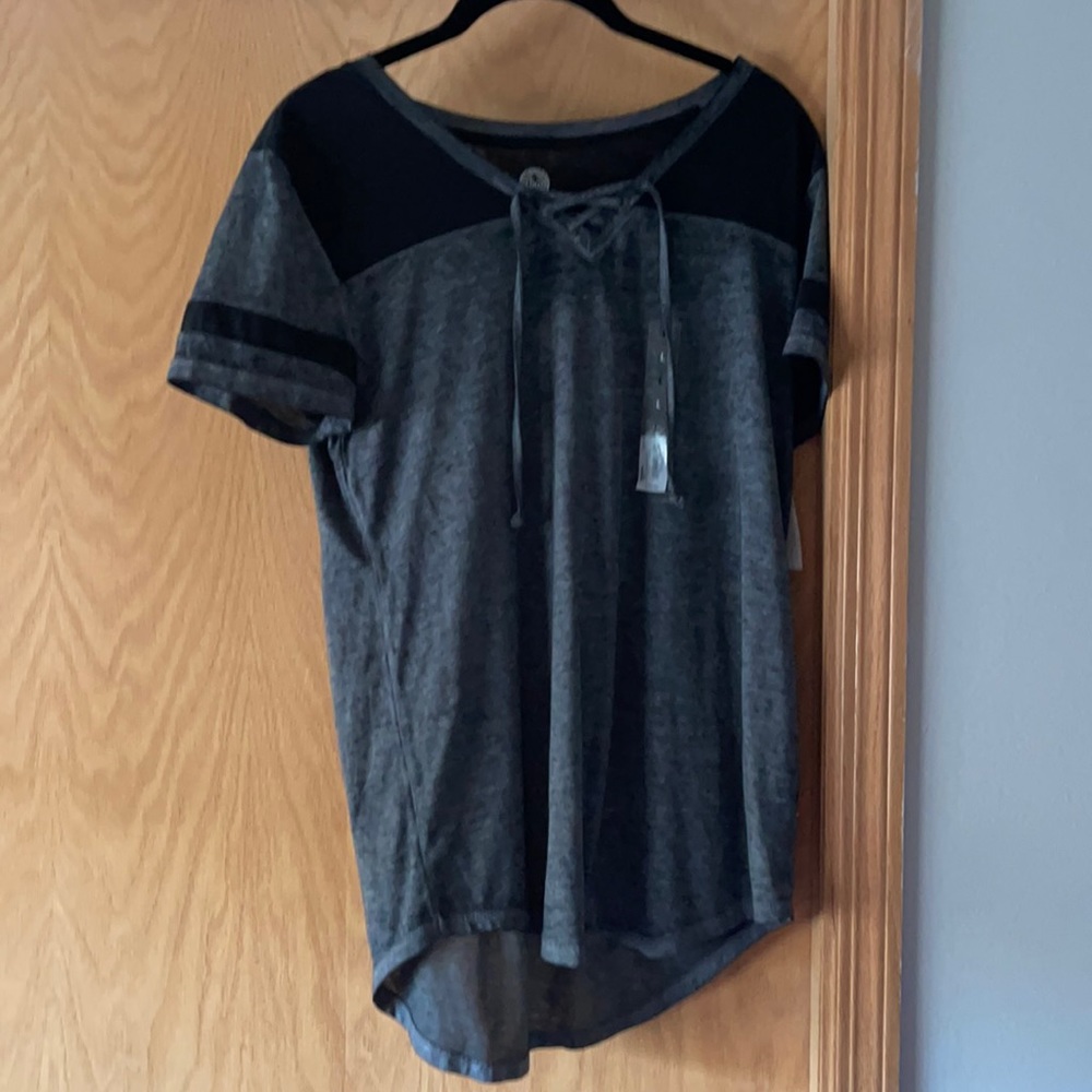 brand: SO Color: black and gray. Size: Large